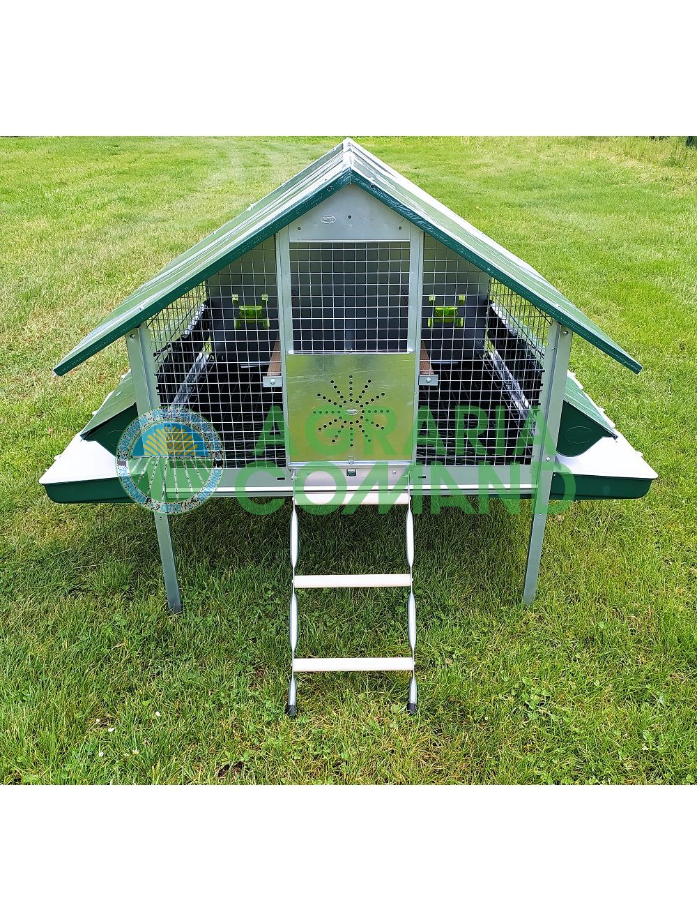 Poulailler en métal Poulailler en métal